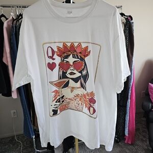 Queen of Hearts Graphic T-Shirt